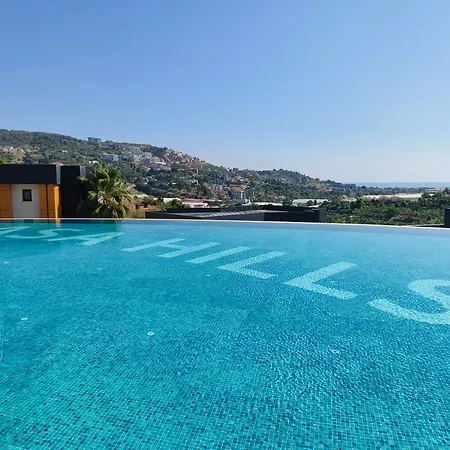 Casa Hills 5*